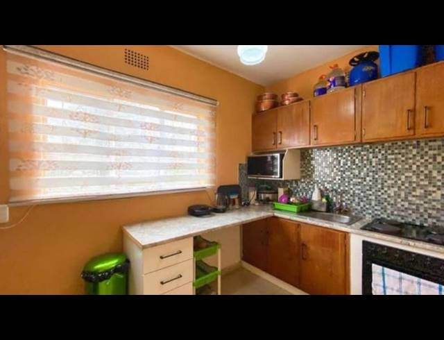 1 BEDROOM APARTMENT FOR SALE IN PRIMROSE